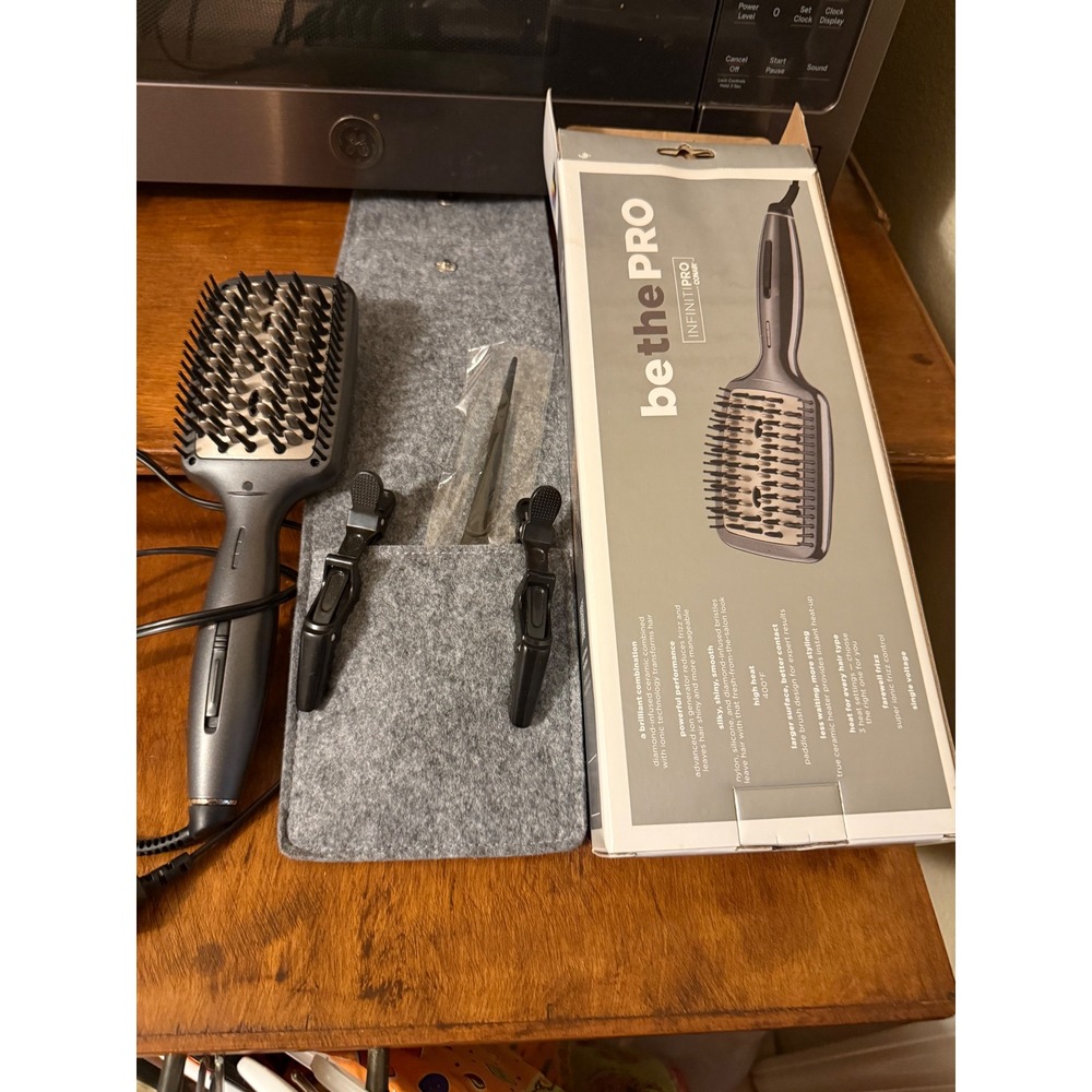 Conair InfinitiPRO Diamond-Infused Ceramic Smoothing Hot Brush BC7 Gray 400F
